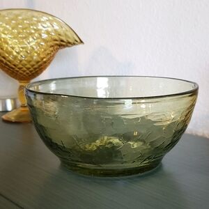 Vintage Handblown Avocado Green Hammered Glass Bowl Mid-Century Modern Art Deco